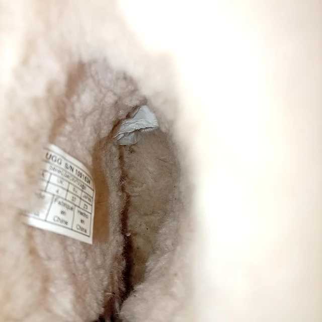 UGG Classic Short Zip ,36 7