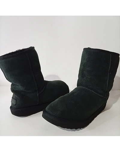 UGG Classic Short II , 39