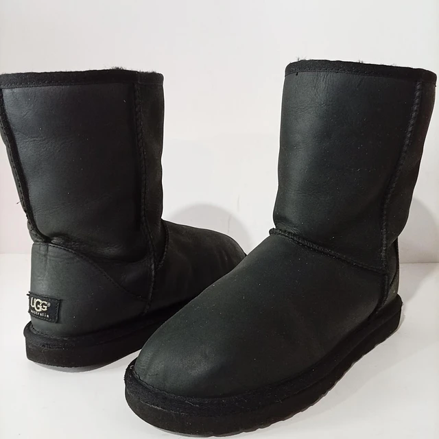 UGG Classic Short Leather , 38 1