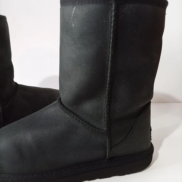 UGG Classic Short Leather , 38 2
