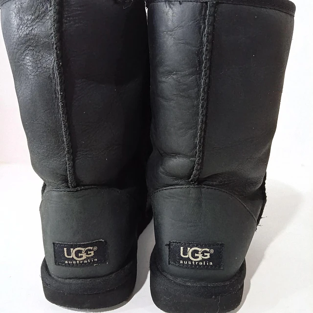 UGG Classic Short Leather , 38 5