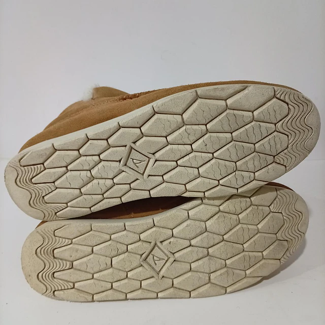 Sperry , reno , 38,5 7