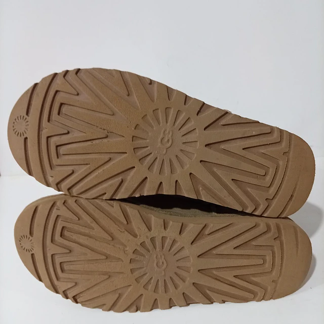 UGG Classic Short II , 38 9