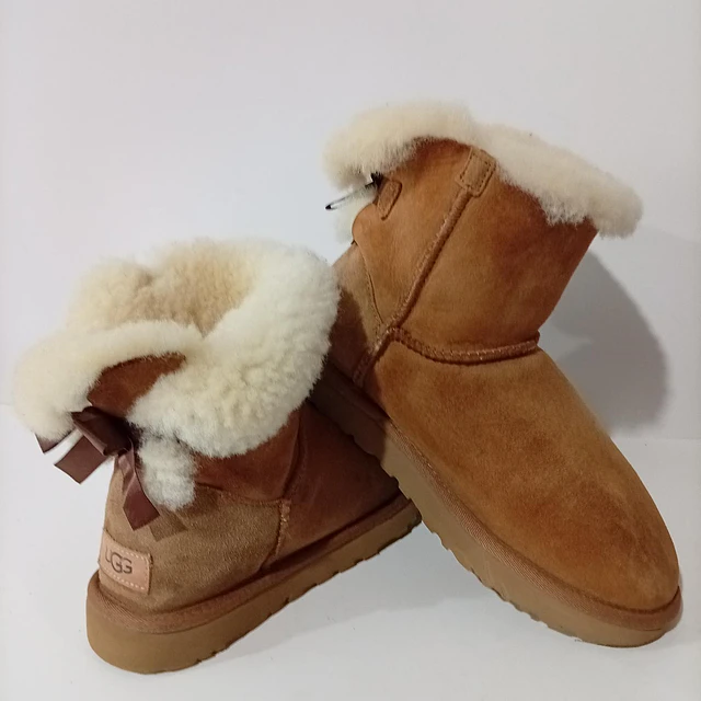 UGG Bailey Bow  , 38 2