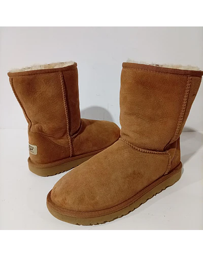 UGG Classic Short II , 37