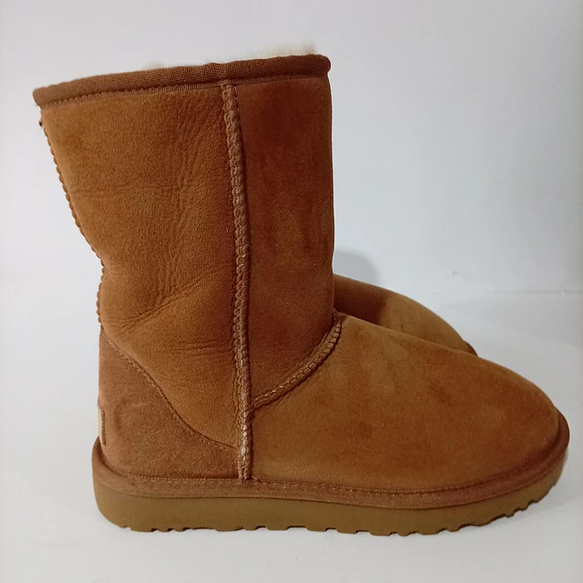 UGG Classic Short II , 38 4