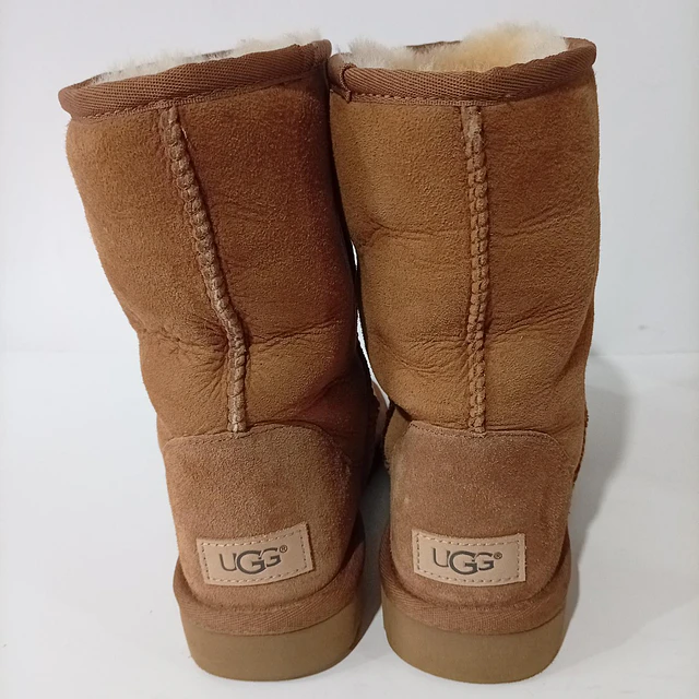 UGG Classic Short II , 38 5