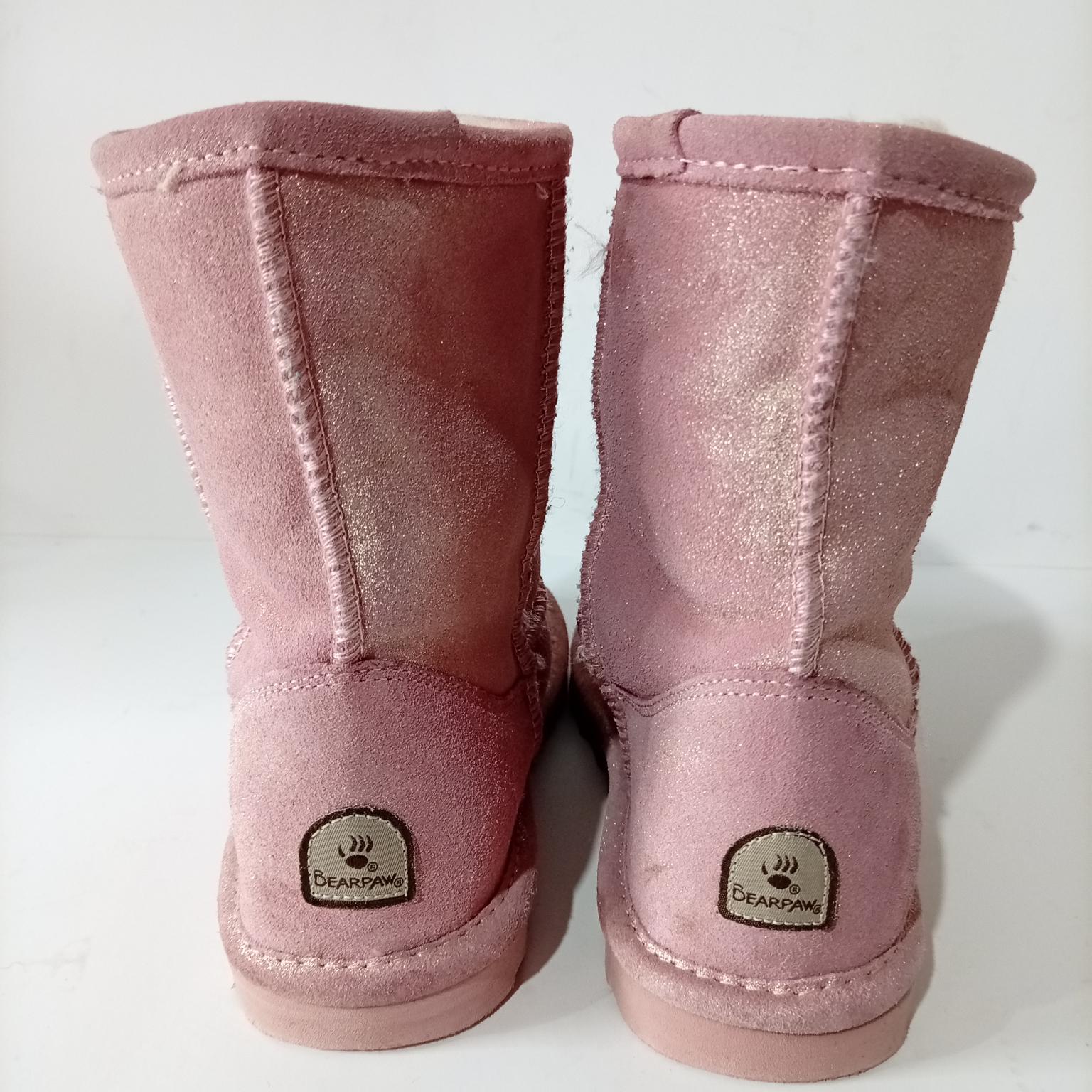 Bearpaw , 34