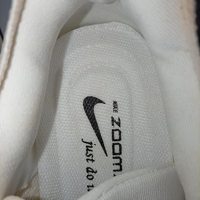 Nike Invincible 3 , 26,5 cm 4