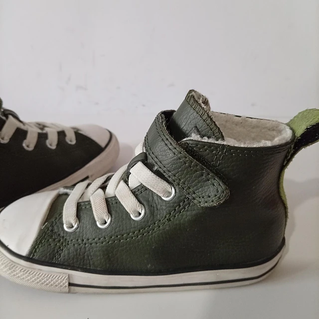 Converse , 26 2