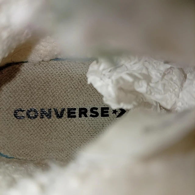 Converse , 26 7