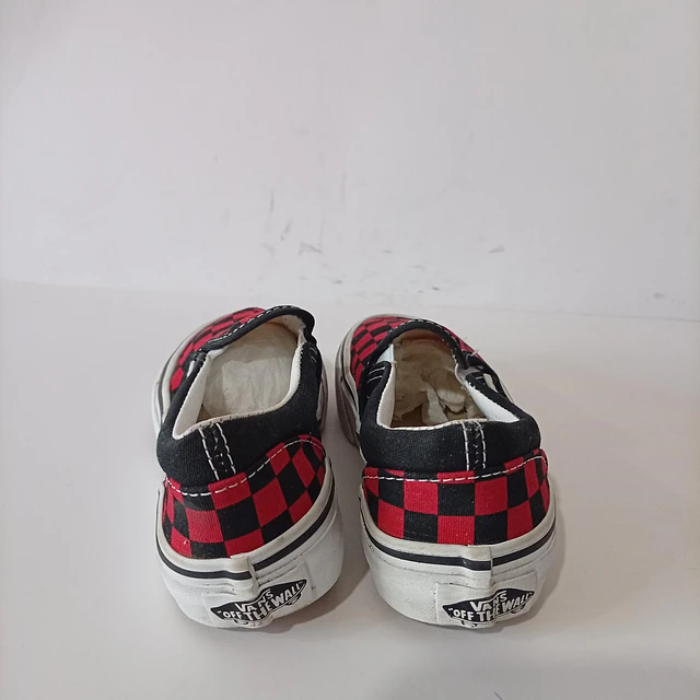 Vans , 28 2