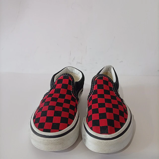 Vans , 28 3