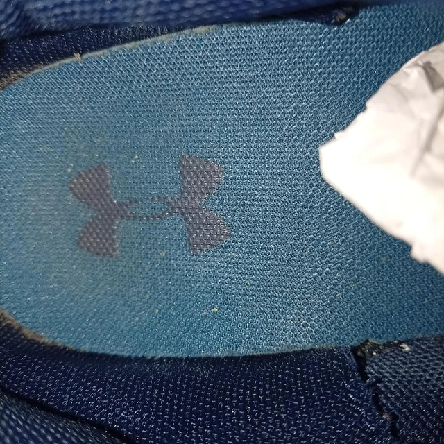 Under Armour , 37 8