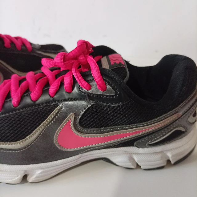 Nike , Incinerate , 36,5 2
