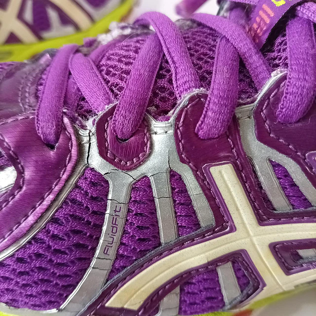 Asics Gel Nimbus 15 , 26 cm 4