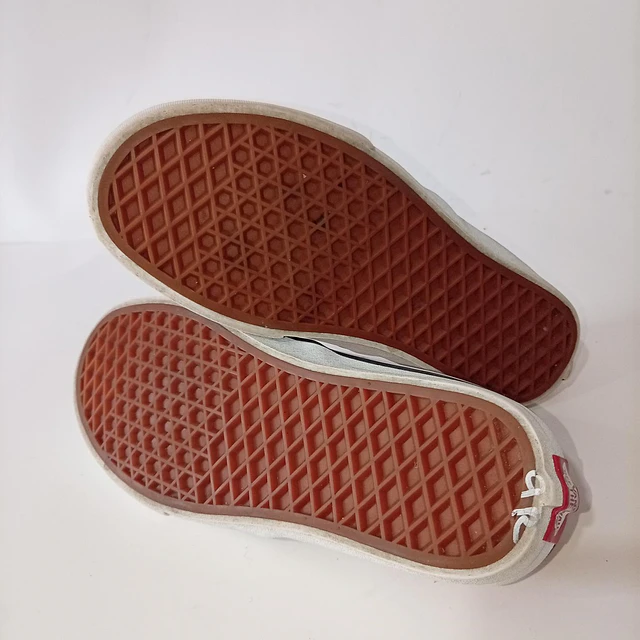 Vans , 37 6