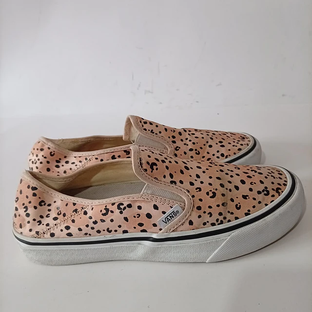 Vans , 37 2