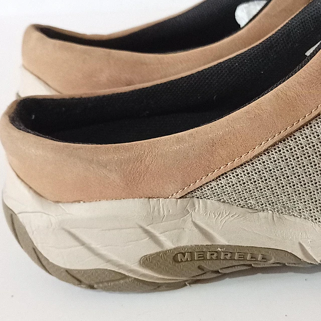 Merrell , 38 7