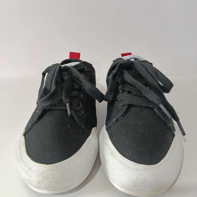 Champion , 40 3