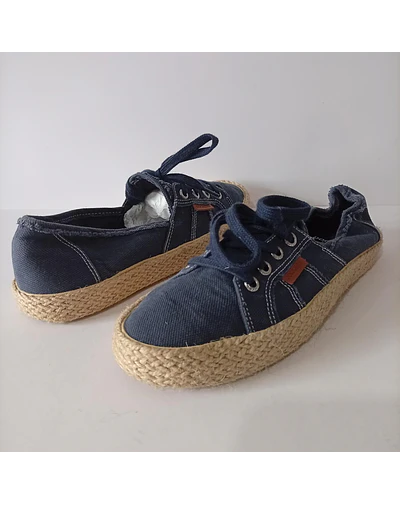 Dockers 38