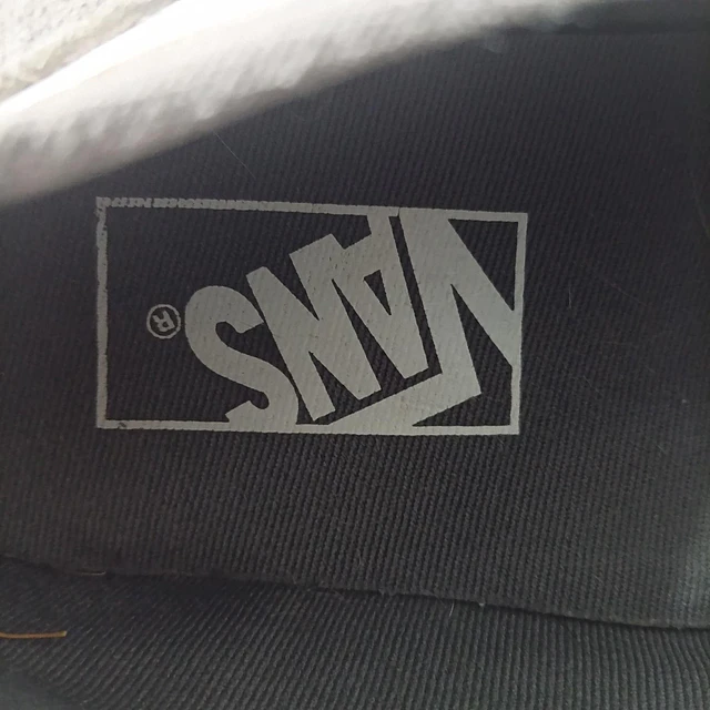 Vans , reno , 37 7