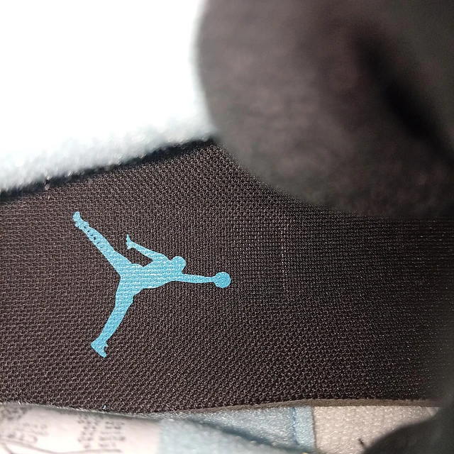 Nike Air Jordan 4 Retro , 25 cm 4