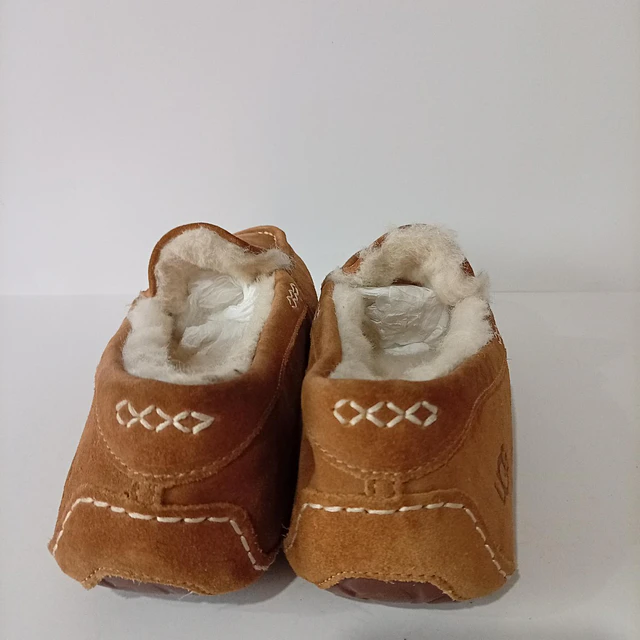 UGG Ansley 28 cm 2