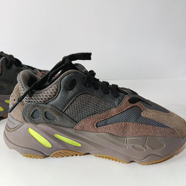 Adidas Yeezy  , 35 3