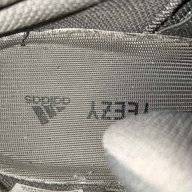 Adidas Yeezy  , 35 6