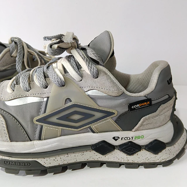 Umbro Fuse Spaceship , 25 cm 3