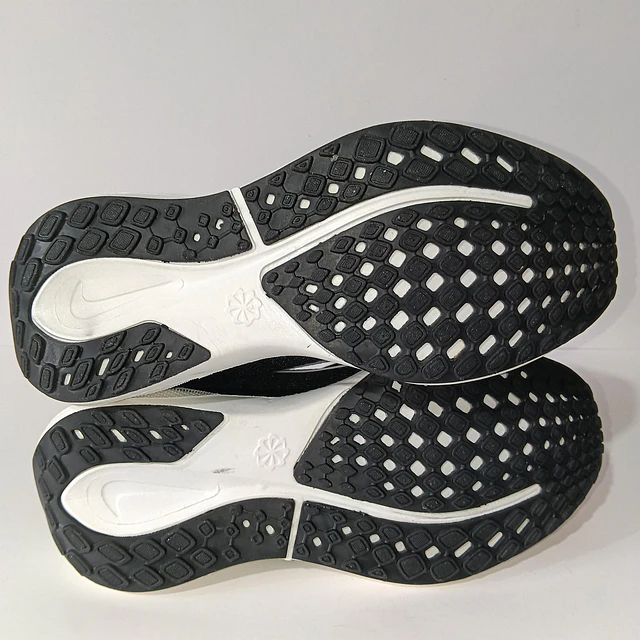 Nike Air Zoom React , 26 cm 8