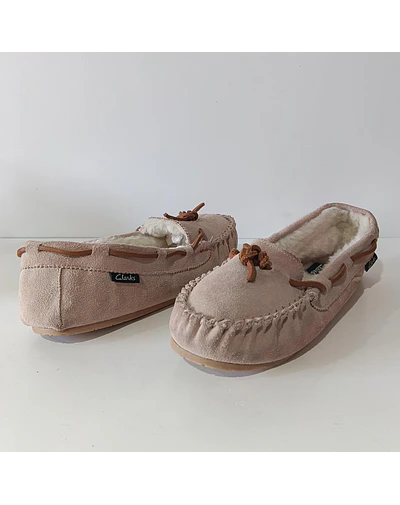 Clarks , reno , 40