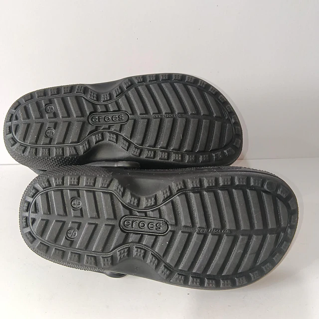 Crocs , 36 6