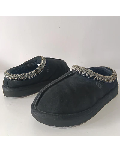 UGG Tasman II , 37  