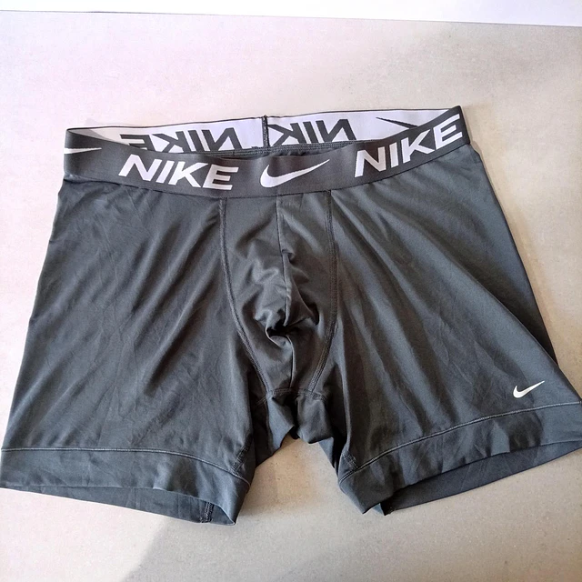 Nike , talla L 1