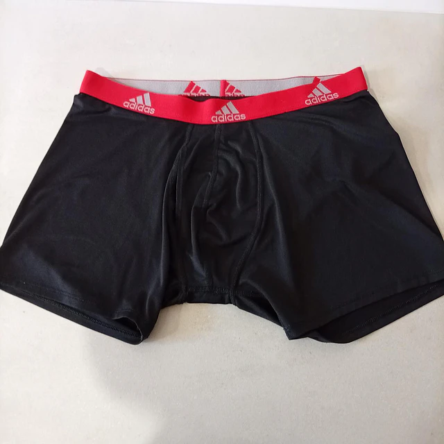 Adidas , talla L 1