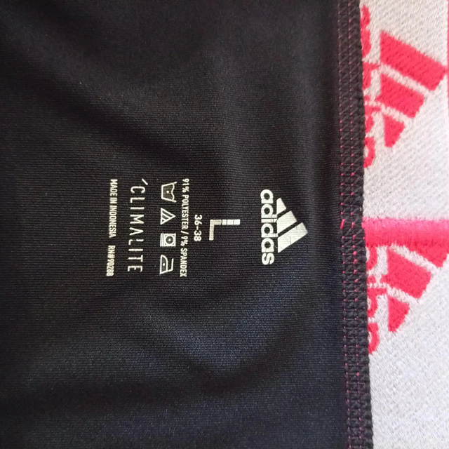 Adidas , talla L 2