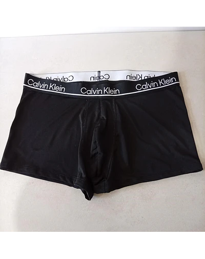 Calvin Klein , talla L