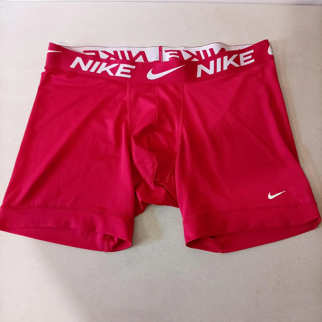 Nike , Talla L 1