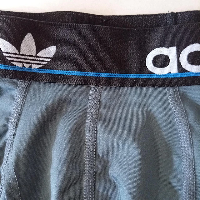 Adidas , talla L 3