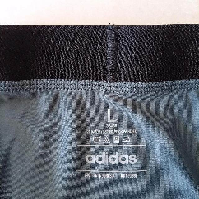 Adidas , talla L 4