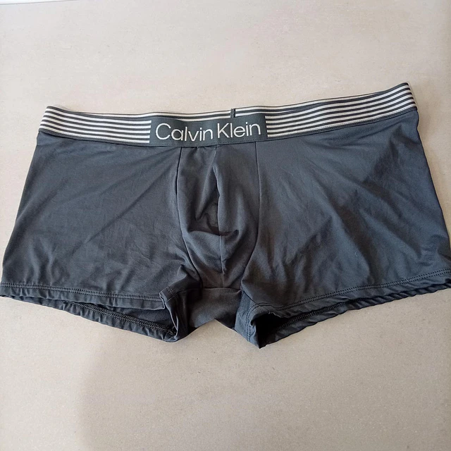 Calvin Klein, talla XL 1