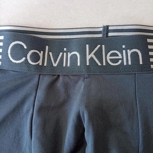 Calvin Klein, talla XL 4