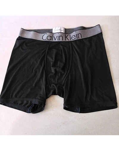 Calvin Klein , talla M