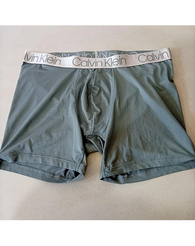 Calvin Klein , talla L