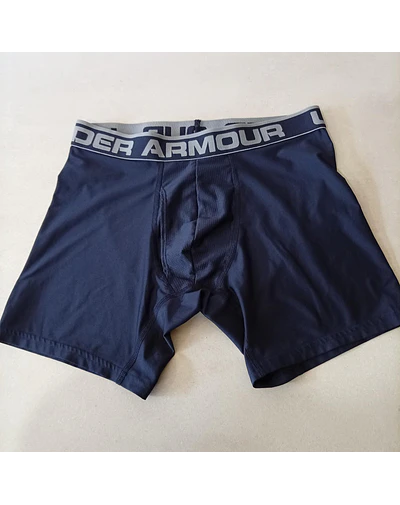Under Armour , talla M