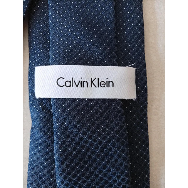 Calvin Klein 4