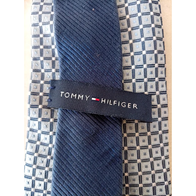 Tommy Hilfiger 3