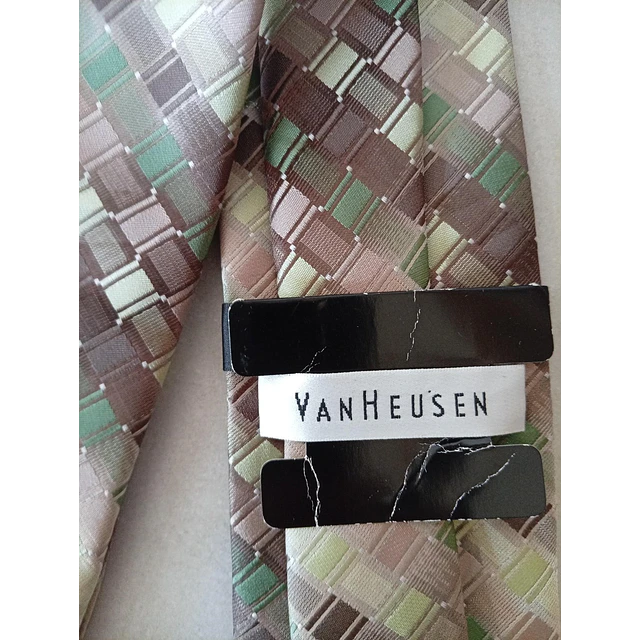 Van Heusen 3